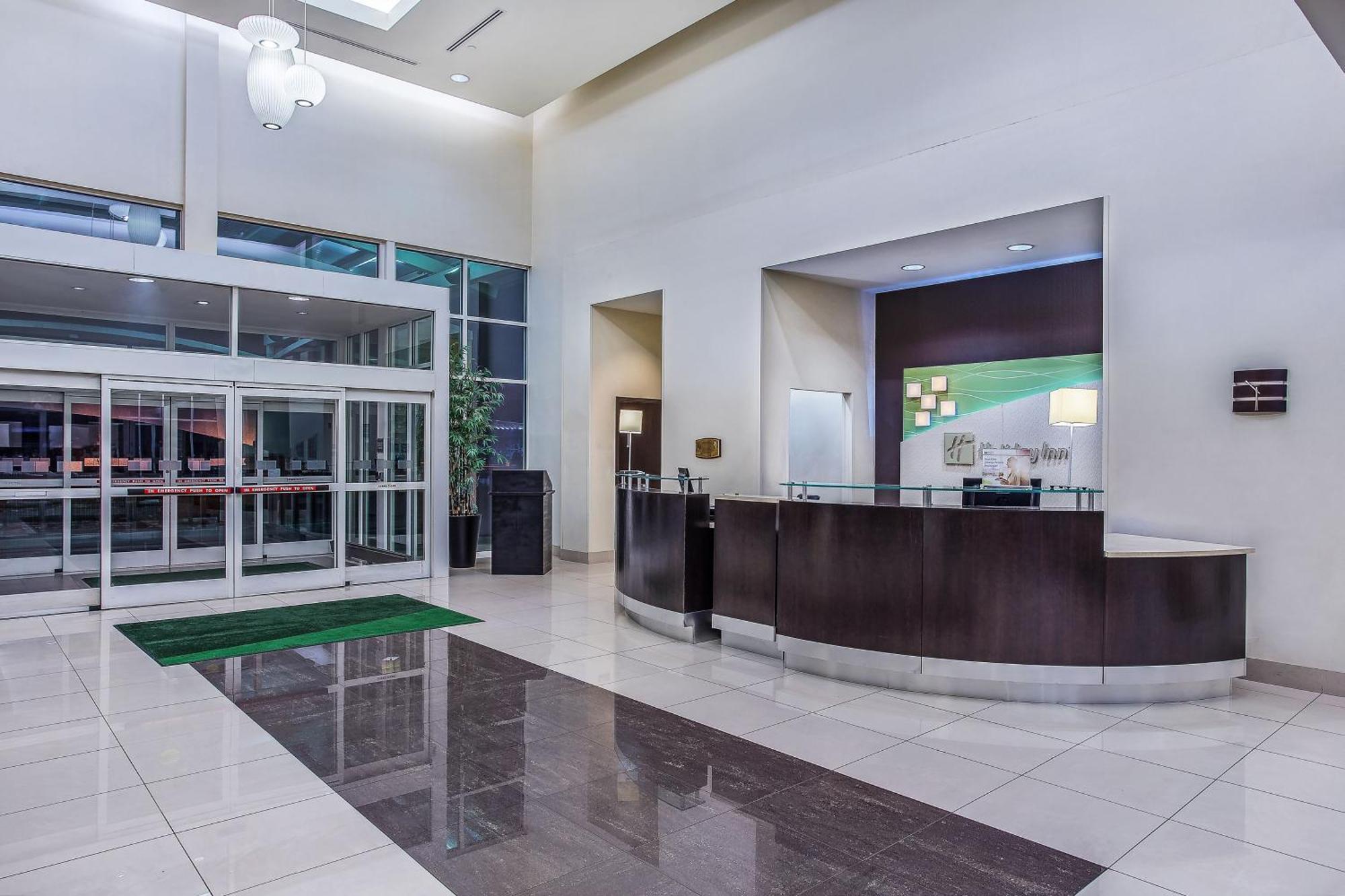 Holiday Inn Louisville Airport - Fair/Expo, An Ihg Hotel Ngoại thất bức ảnh