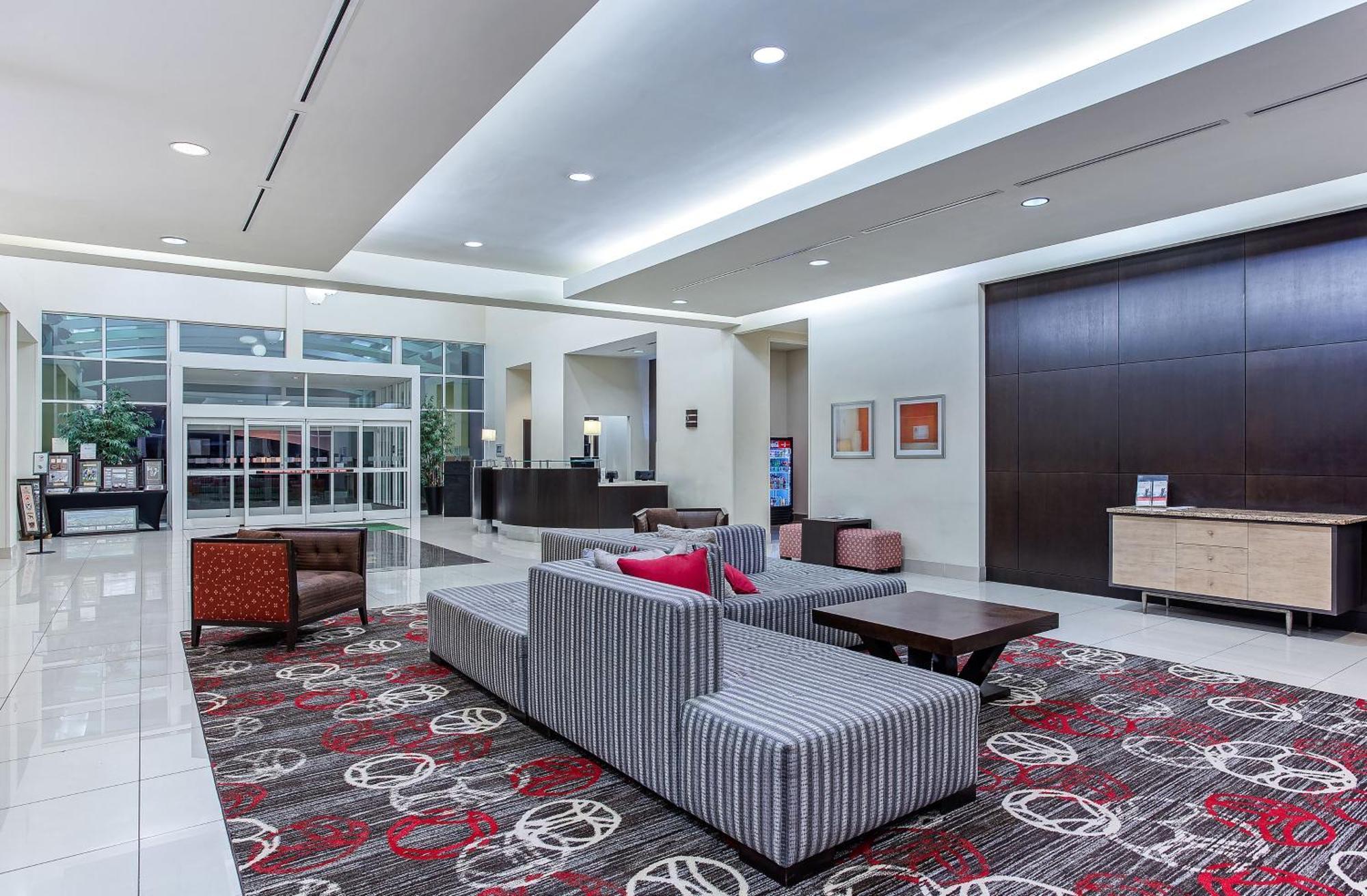 Holiday Inn Louisville Airport - Fair/Expo, An Ihg Hotel Ngoại thất bức ảnh