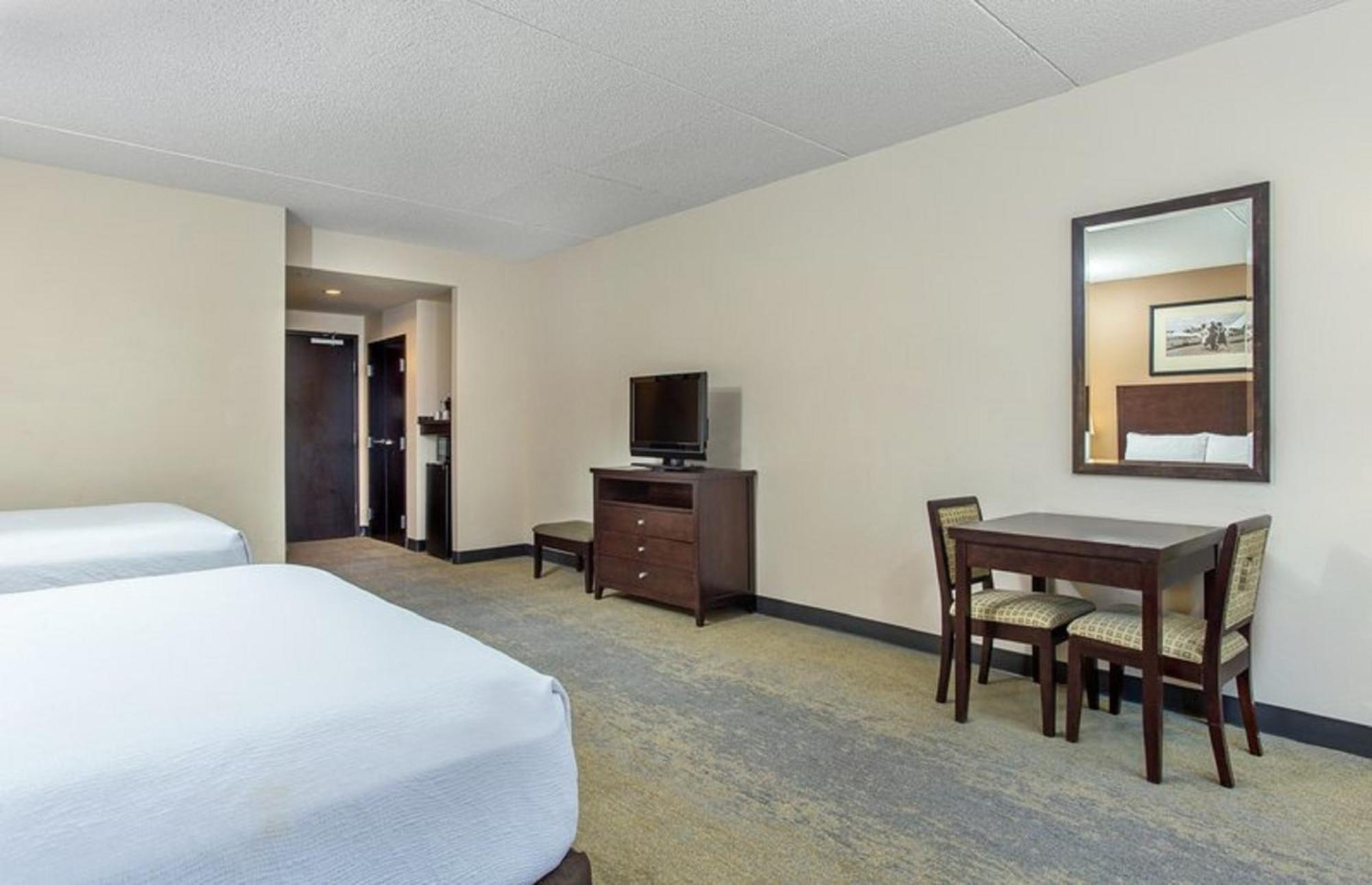 Holiday Inn Louisville Airport - Fair/Expo, An Ihg Hotel Ngoại thất bức ảnh