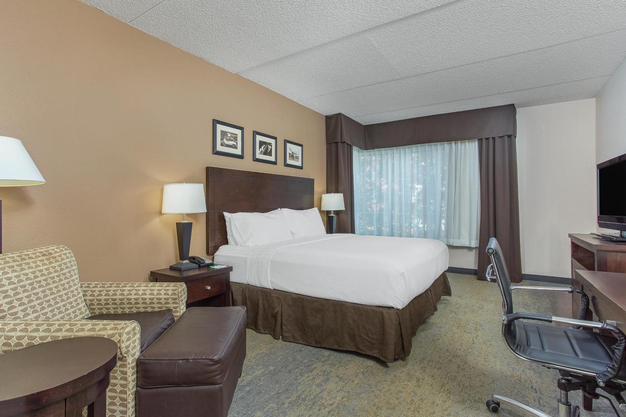 Holiday Inn Louisville Airport - Fair/Expo, An Ihg Hotel Ngoại thất bức ảnh