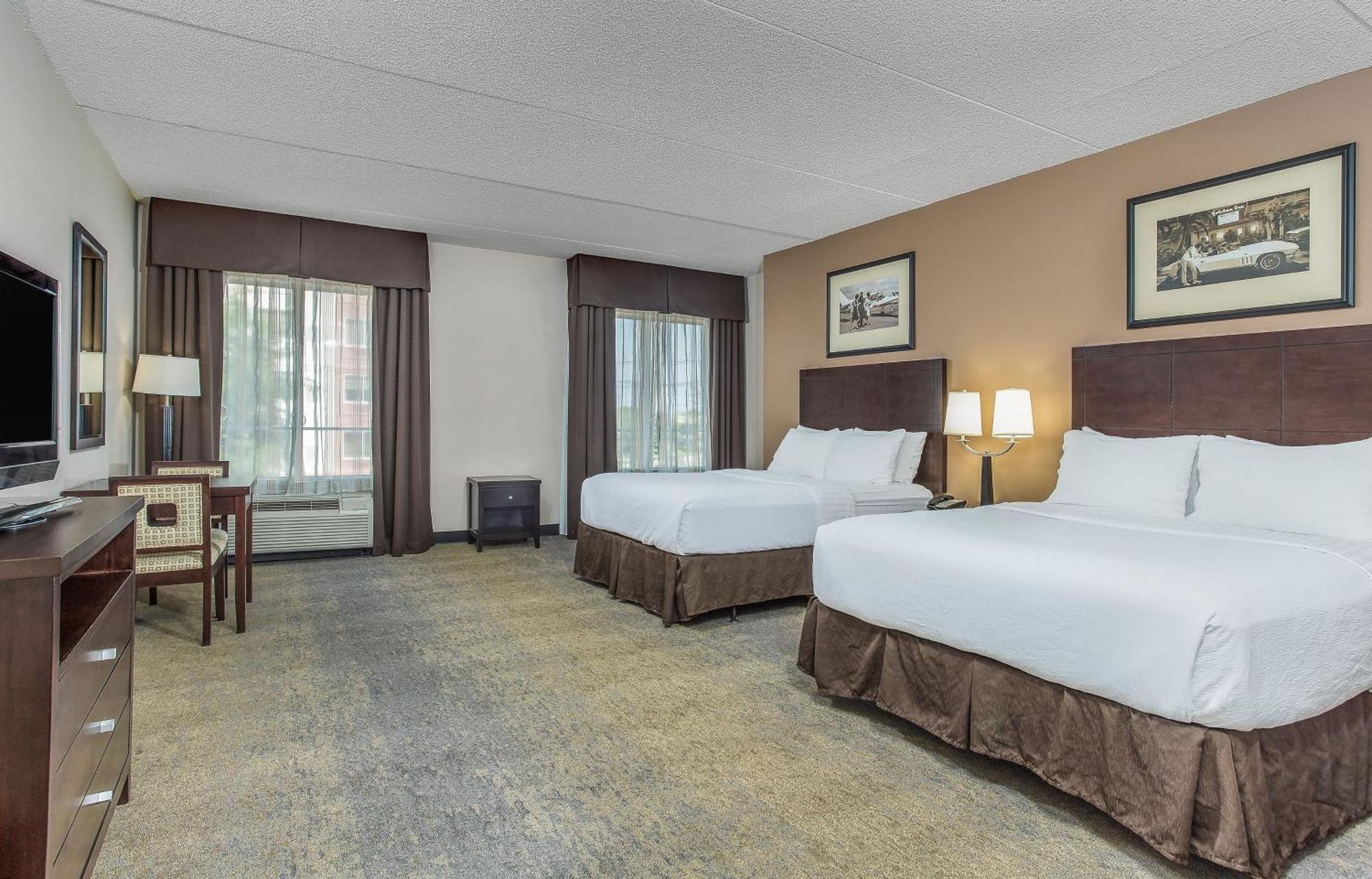 Holiday Inn Louisville Airport - Fair/Expo, An Ihg Hotel Ngoại thất bức ảnh